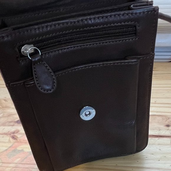 Fossil Brown Leather Crossbody Bag NWOT - Picture 2 of 5